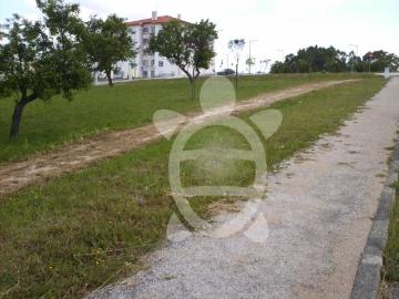 Terreno com projecto para construção de prédio