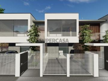 Terreno com projeto Aprovado na Rua 25 de Abril em Grijó