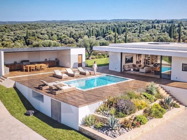 Terreno com Projeto Aprovado no Mucifal, Colares | 2.128 m² | Moradia Térrea T3 com Piscina