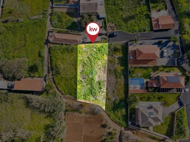 Terreno com Projeto Aprovado nos Prazeres 488m2