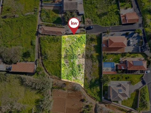 Terreno com Projeto Aprovado nos Prazeres 488m2