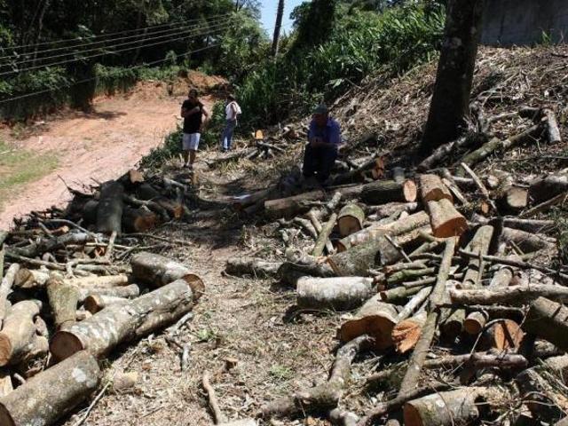 Terreno com projeto aprovado a venda em Condomínio na Serra da Cantareira!