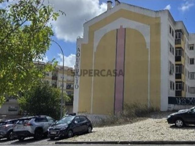 Terreno com Projeto Aprovado, Amadora