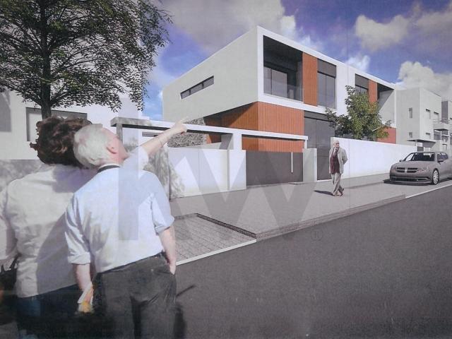 Terreno com Projeto Aprovado para Moradia T4 – Tudo que precisa para concretizar o seu sonho