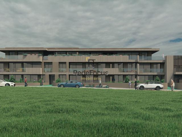 Terreno com projeto aprovado em Fiães