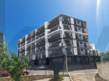 Terreno com projeto aprovado em Quarteira para construção de 46 apartamentos