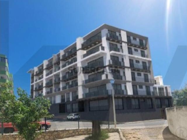 Terreno com projeto aprovado em Quarteira para construção de 46 apartamentos