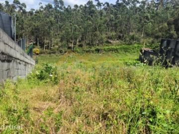 Terreno com projeto aprovado Laúndos