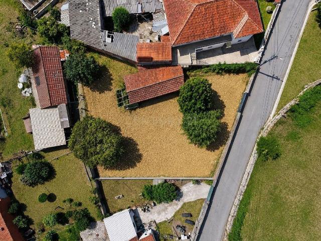 Terreno com Projeto Aprovado para 3 Moradias em Lanheses