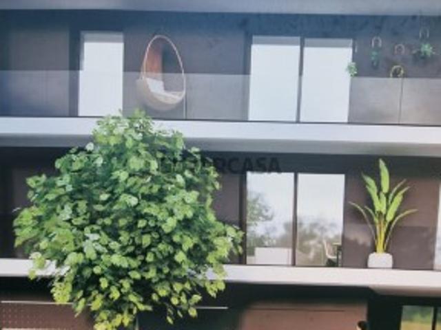 Terreno com projeto aprovado para 6 apartamentos no centro de Mealhada Portugal