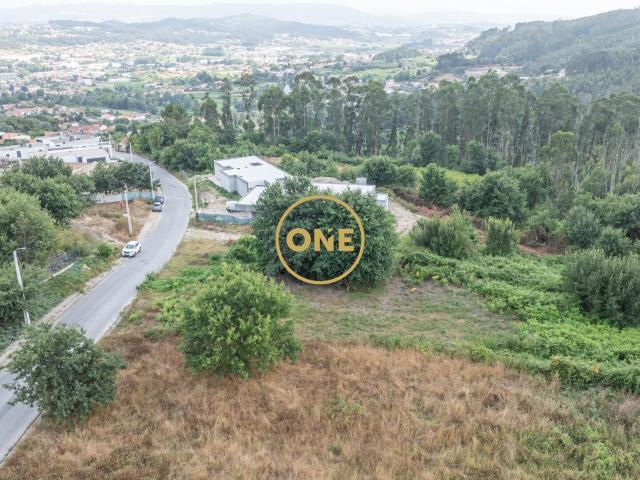 Terreno com Projeto Aprovado para Condominio Fechado de 4 moradias – Vila Nova de Famalicão