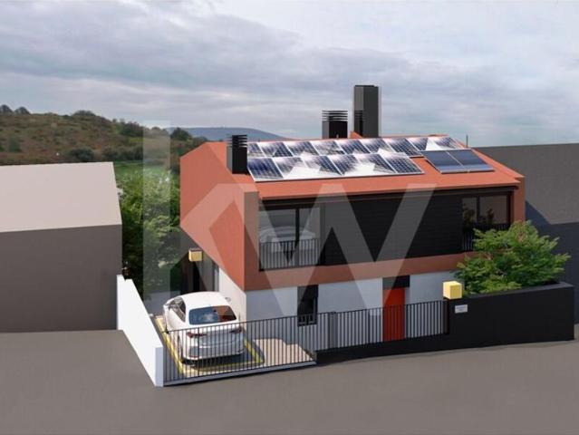 Terreno com projeto aprovado, para construção moradia V3+1 em Bairro, Abrigada NOVO PREÇO