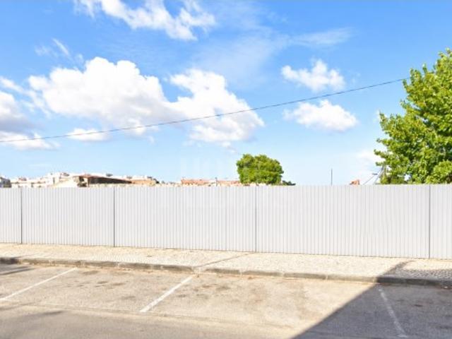 Terreno com Projeto Aprovado para Construção de 16 Apartamentos Cruz de Pau, Amora