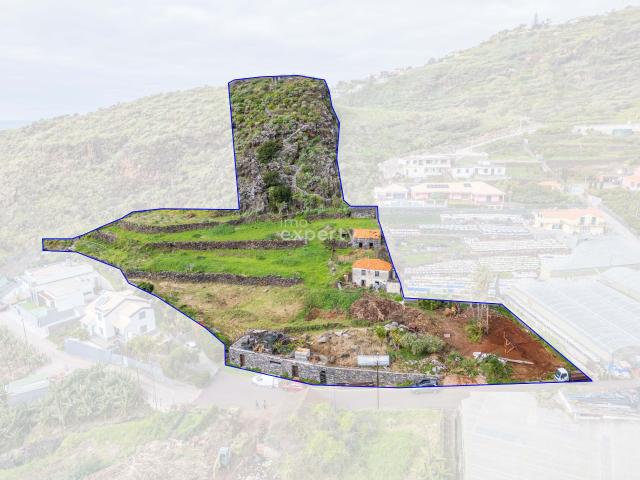 Terreno com projeto aprovado para aldeamento turístico, Madeira