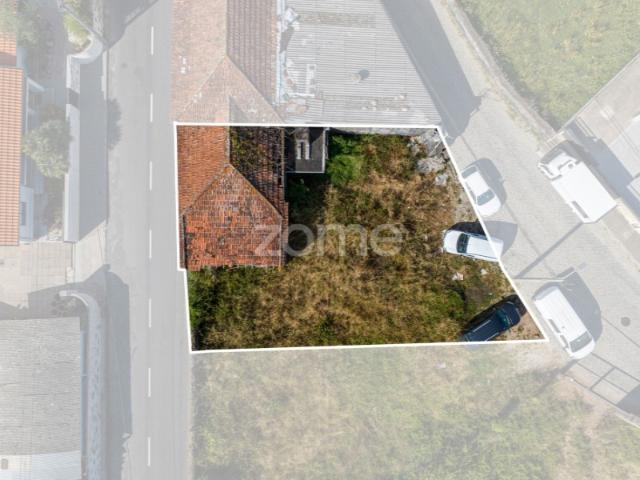 Terreno com Projeto Aprovado para Moradia T2 | Grijó VNG