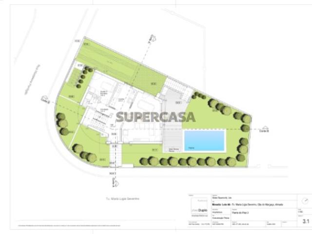 Terreno com projeto aprovado para moradia moderna na Charneca da Caparica
