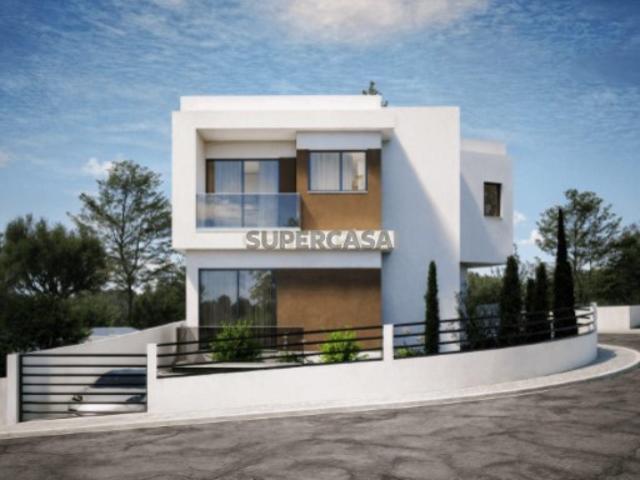 Terreno com projeto aprovado para moradia moderna na Charneca da Caparica