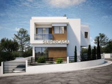 Terreno com projeto aprovado para moradia moderna na Charneca da Caparica