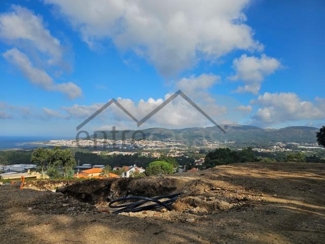 Terreno com projeto aprovado e vistas sobre o mar e a Serra d'Arga Âncora, Caminha