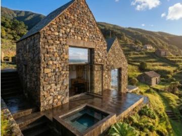 Terreno com Projeto Aprovado Vista Mar e Montanha no Estreito da Calheta