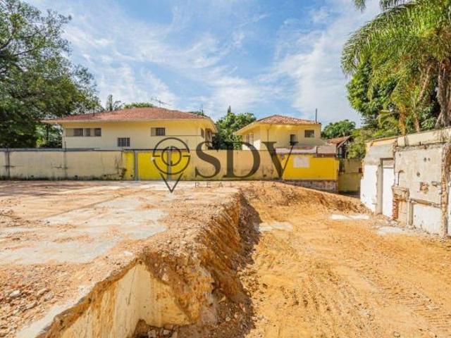 Terreno com projeto aprovado 1.052m² à venda Jardins
