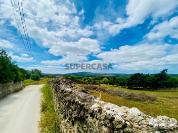 Terreno na Aldeia da Portela Azeitão com Projeto Aprovado 2212m²
