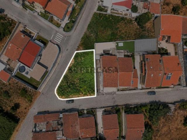 Terreno com projeto de arquitetura | Alfena