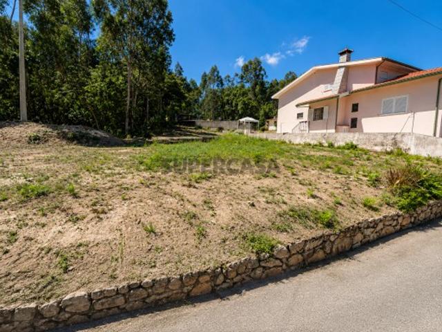 Terreno com projeto de arquitetura para moradia T4 e anexo independente, Bagunte, Vila do Conde