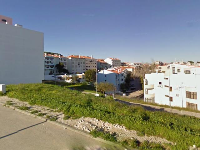 Terreno com Projeto para 11 Fogos + 2 Espaços Comerciais | Rentabilidade e Valorização