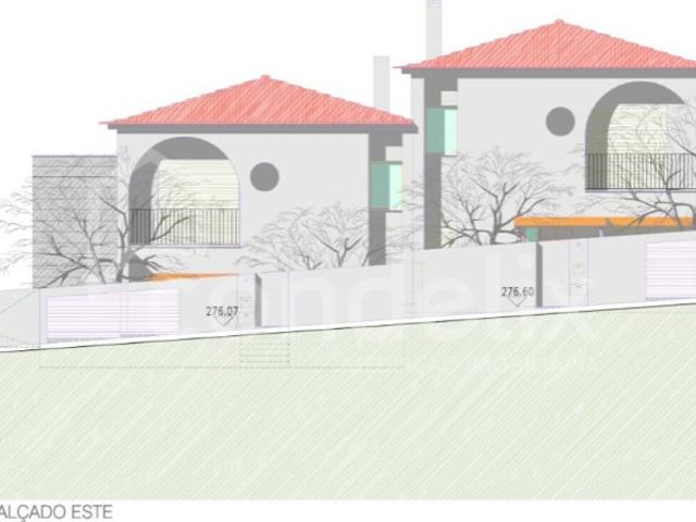 Terreno com Projeto para duas Moradias Geminadas