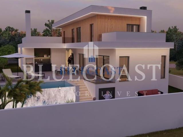 Magnifico Terreno com projeto aprovado para Moradia V4 Padre Nabeto