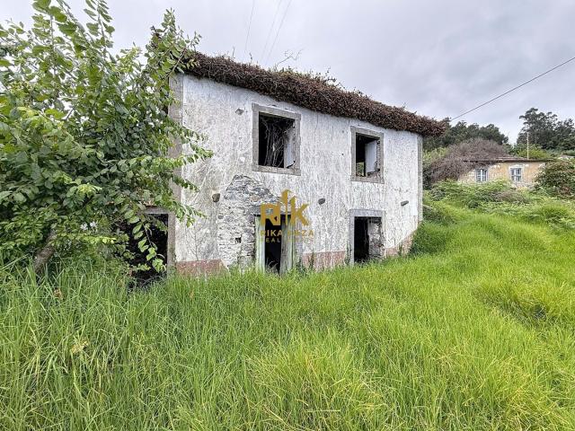 Terreno com Ruína T3