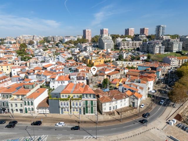 Terreno com Ruína e Projeto Aprovado na Foz Velha