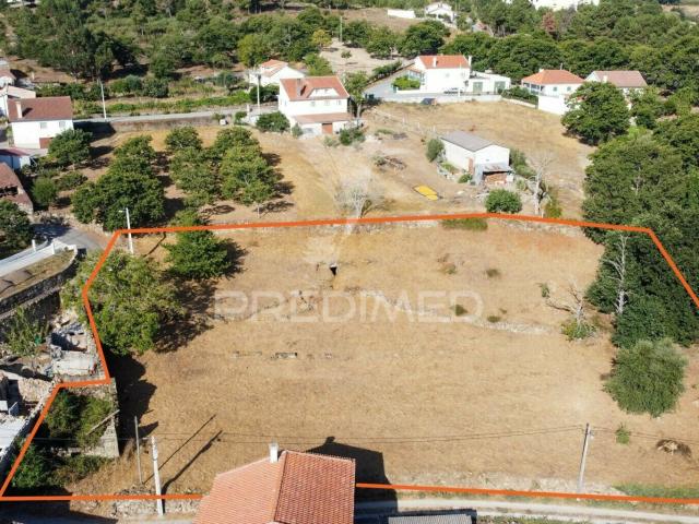 Terreno com Ruína em Courelas, Trancoso