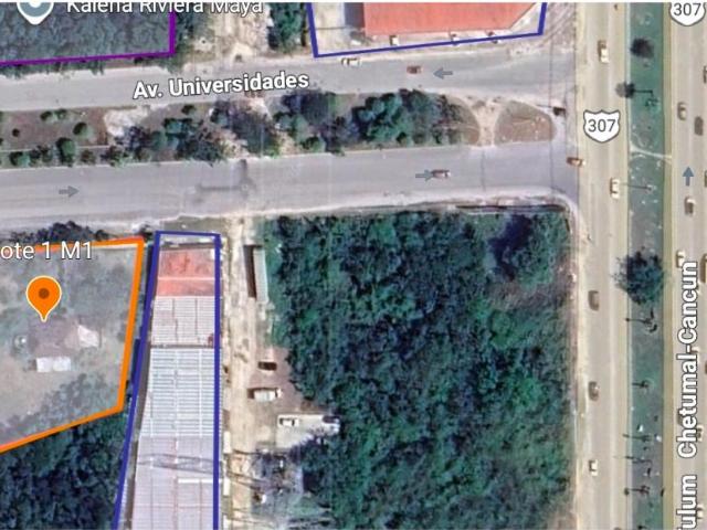 Terreno Comercial 2522 m2 sobre Avenida Universidades