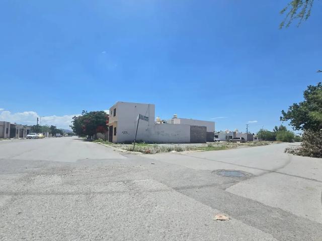 Terreno COMERCIAL a la venta en Hacienda Santa María, Torreón