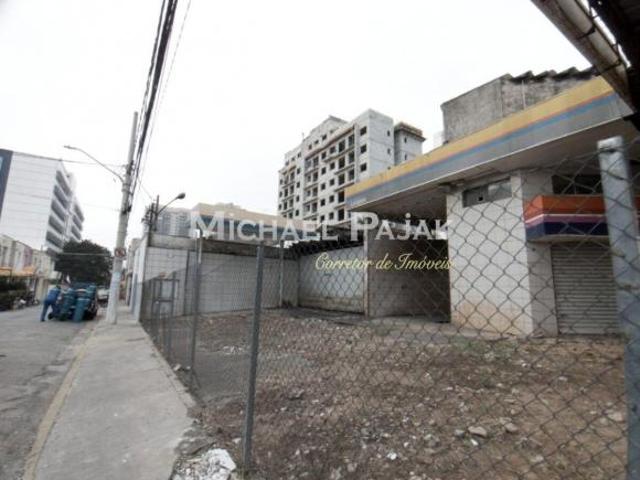 Terreno comercial com 600m²