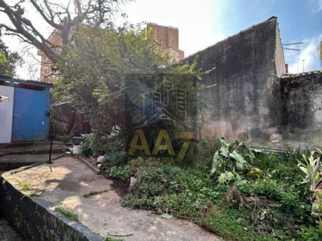 Terreno Comercial com casa velha
