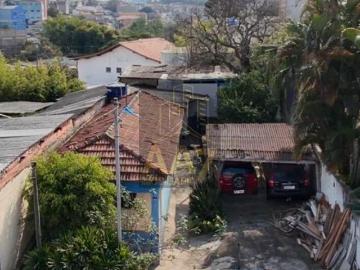 Terreno Comercial com casa velha