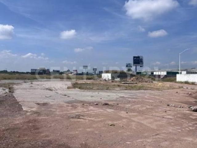 Terreno comercial en Venta Av Siglo XXI esquina carretera 45 salida a Zacatecas