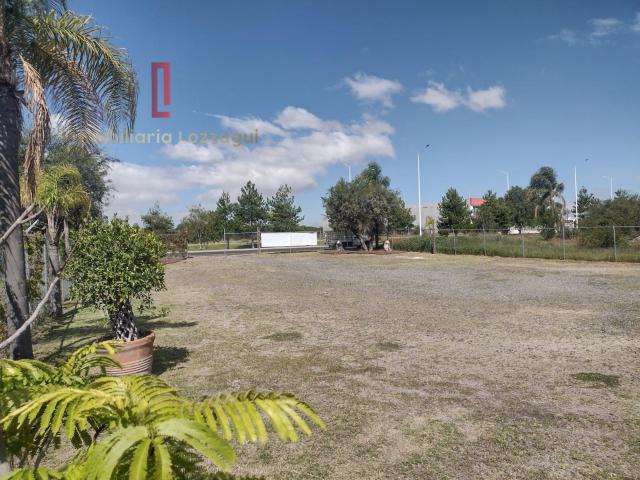 Terreno Comercial en Venta en Ciudad Maderas, El Marqu?s, Quer?taro