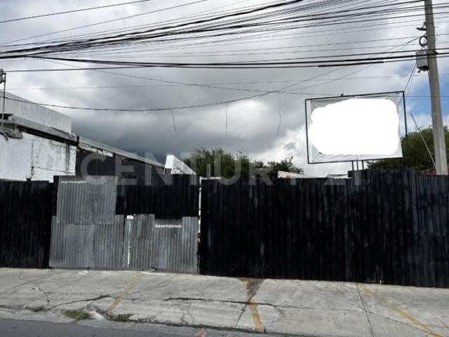 TERRENO COMERCIAL EN VENTA EN COL. BUROCRATAS DEL ESTADO EN MONTERREY