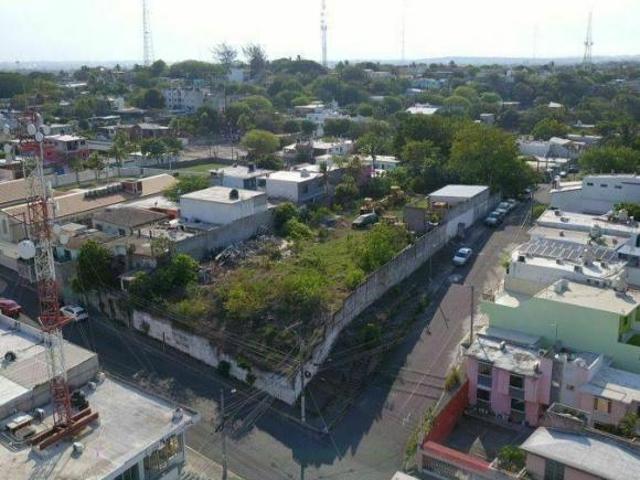 Terreno Comercial en VENTA en esquina en JB Lobos de 1216 m2