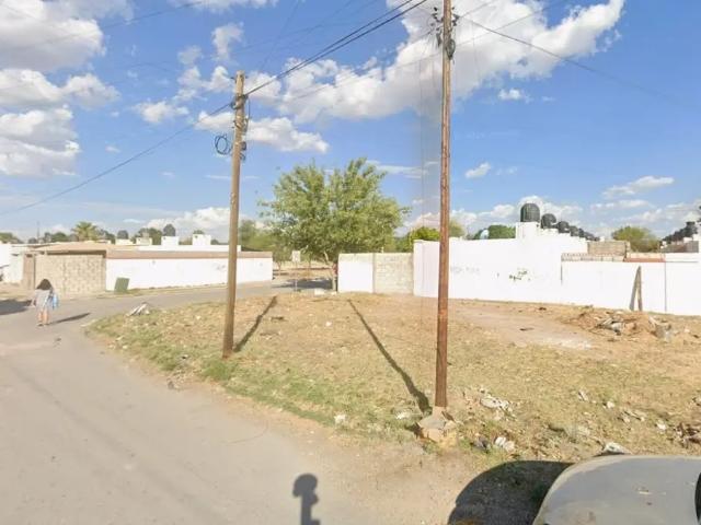 Terreno Comercial en Venta en Hacienda Santa María, Torreón
