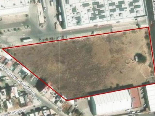 Terreno comercial en venta sobre Sombrerete, Santiago de Querétaro, Qro. México