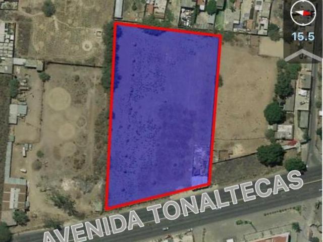 TERRENO COMERCIAL EN AV. TONALTECAS TONALÁ