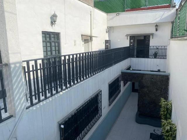 Terreno comercial en avenida principal ideal para departamentos