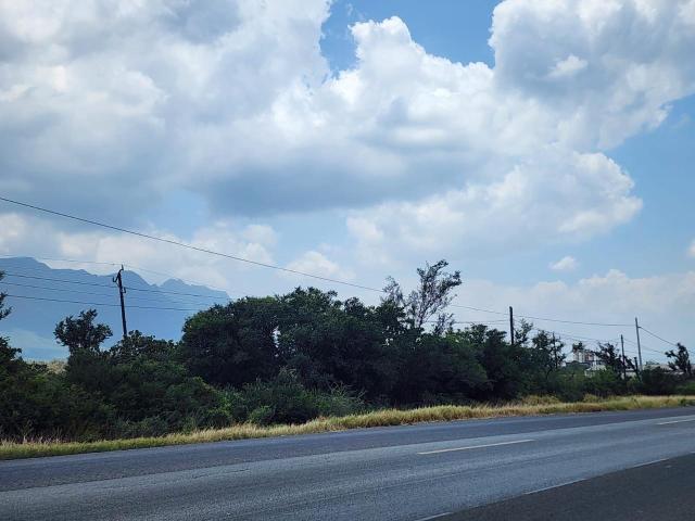 Terreno comercial en El Carmen