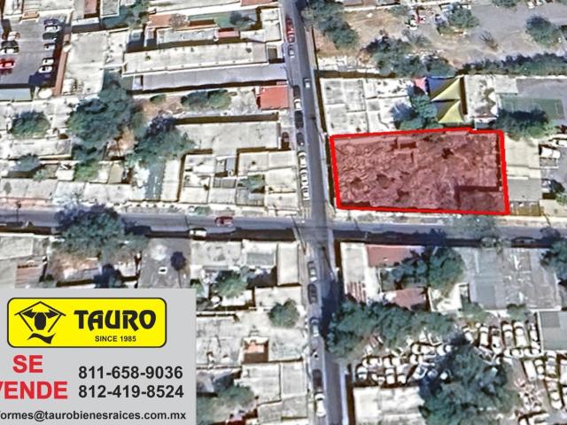 Terreno comercial en esquina centro de Santa Catarina