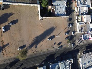 Terreno comercial en renta